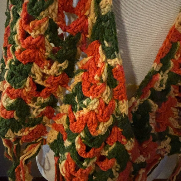 Handmade Vintage Crochet Boho Triangle Shawl Tassel Scarf 70's Green Gold Retro - Picture 4 of 6